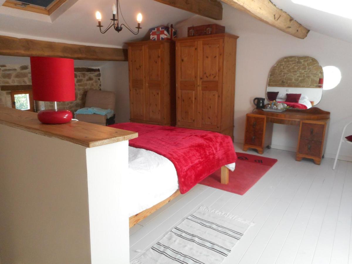 Bed and Breakfast 38 Friaudour Saint-Pardoux-lʼOrtigier Esterno foto