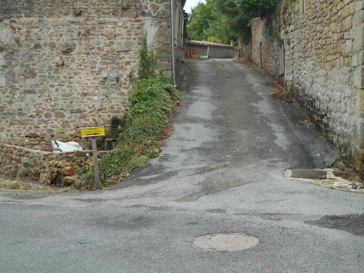 Bed and Breakfast 38 Friaudour Saint-Pardoux-lʼOrtigier Esterno foto