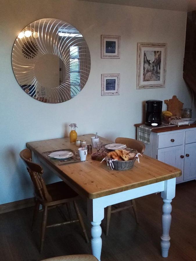 Bed and Breakfast 38 Friaudour Saint-Pardoux-lʼOrtigier Esterno foto